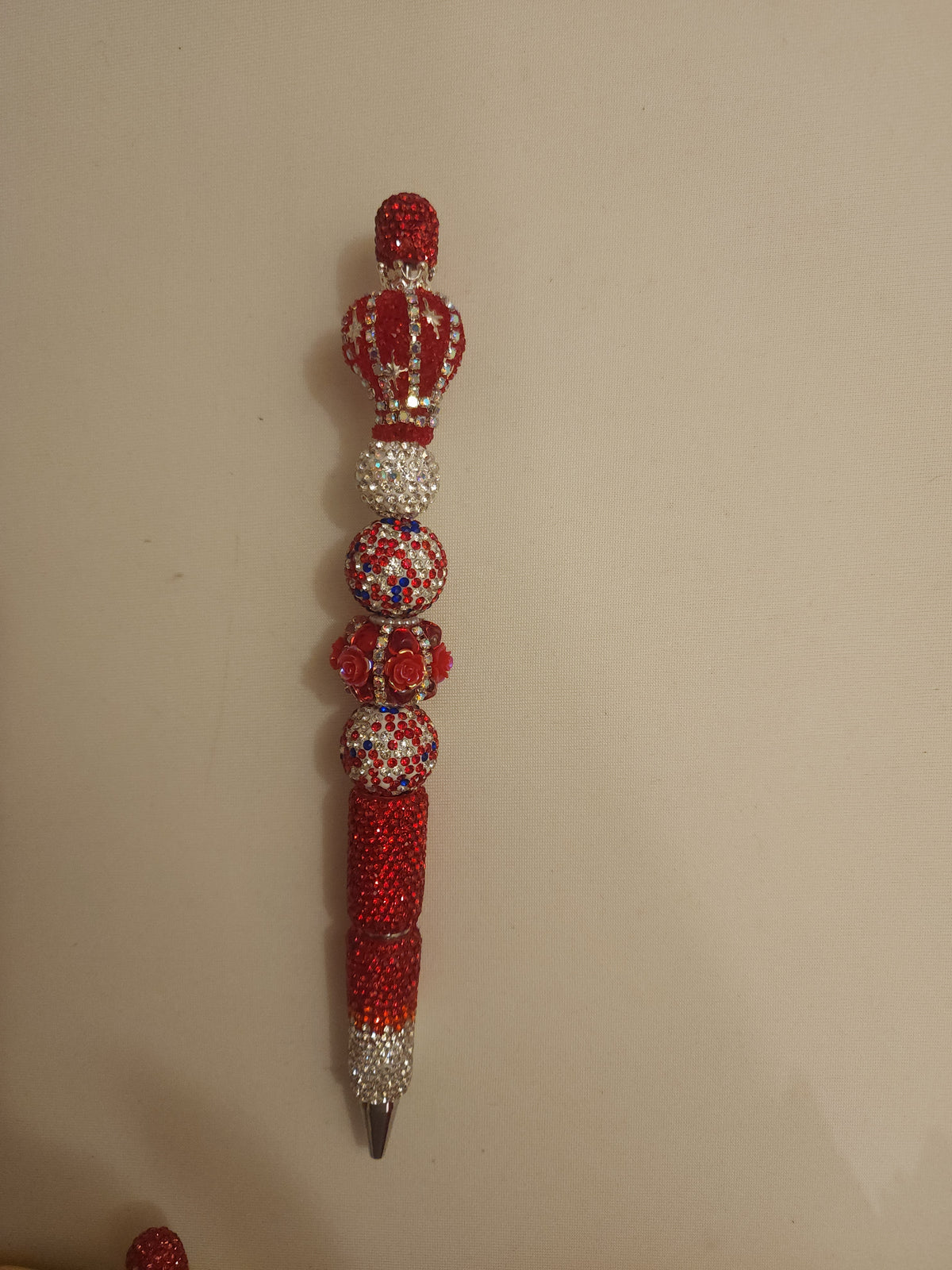 Hot air balloon pen with silver bread