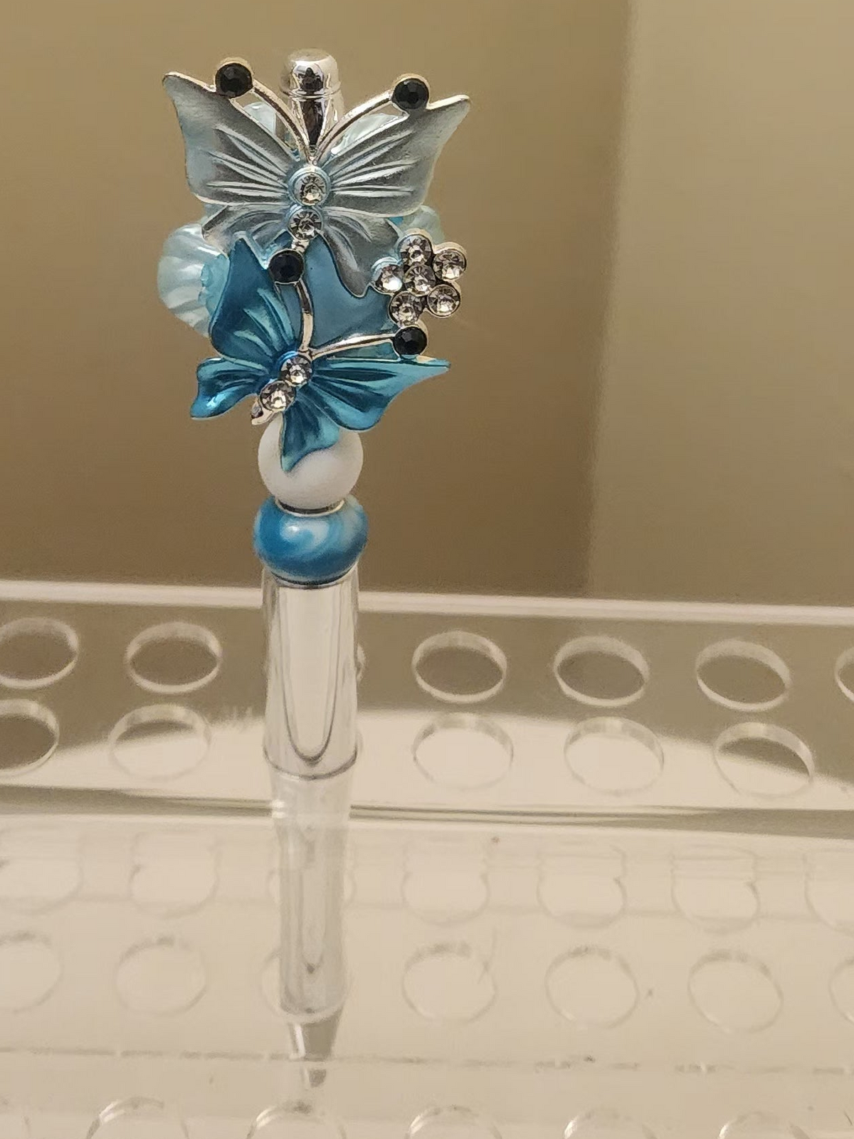 Butterfly pen